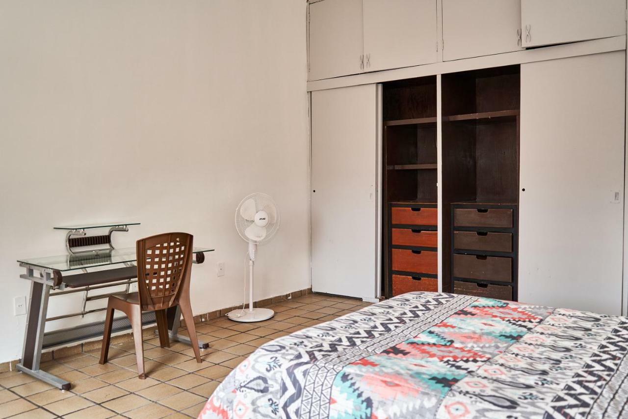 Hostal Americana Γκουανταλαχάρα Εξωτερικό φωτογραφία