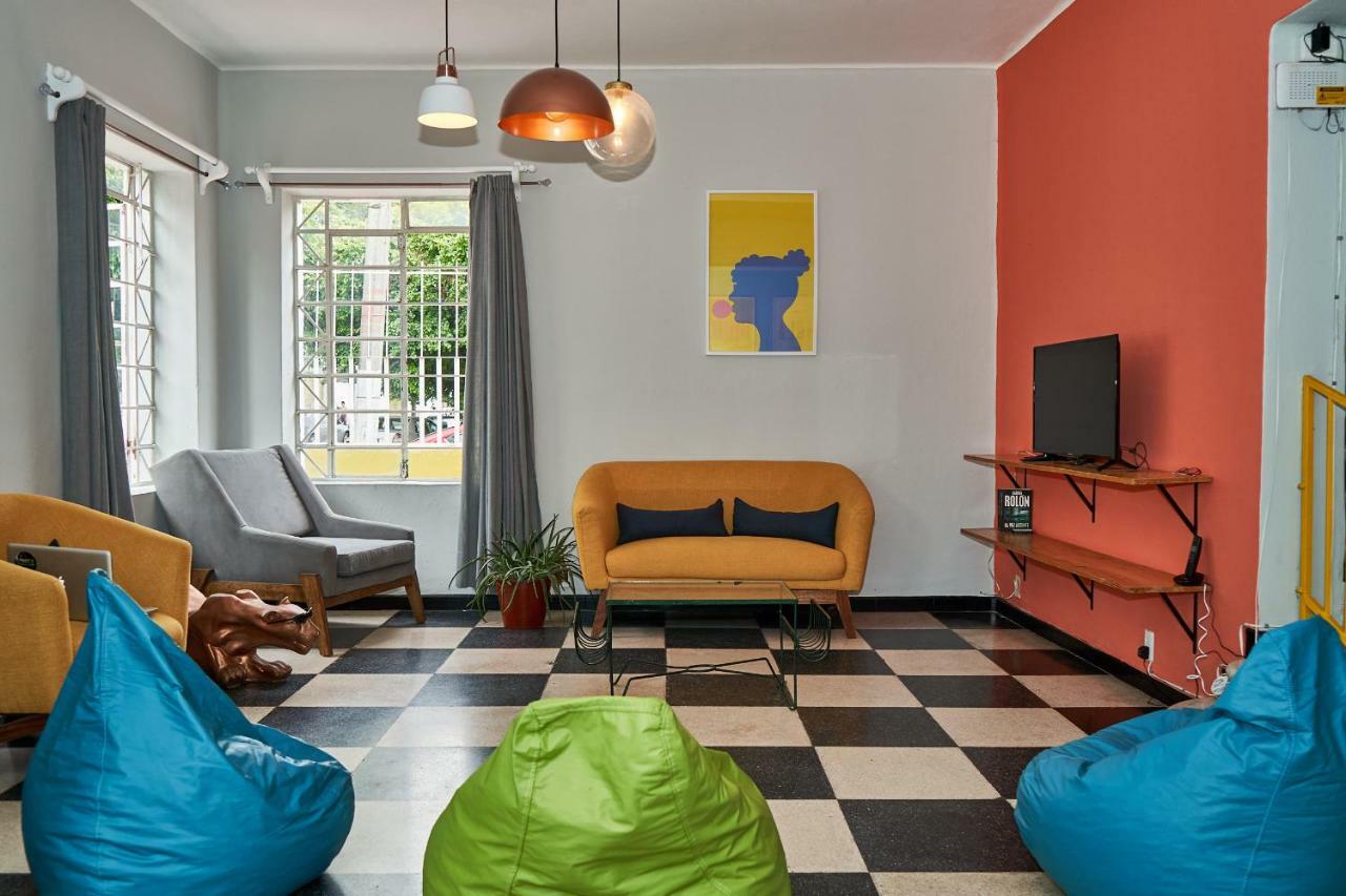 Hostal Americana Γκουανταλαχάρα Εξωτερικό φωτογραφία